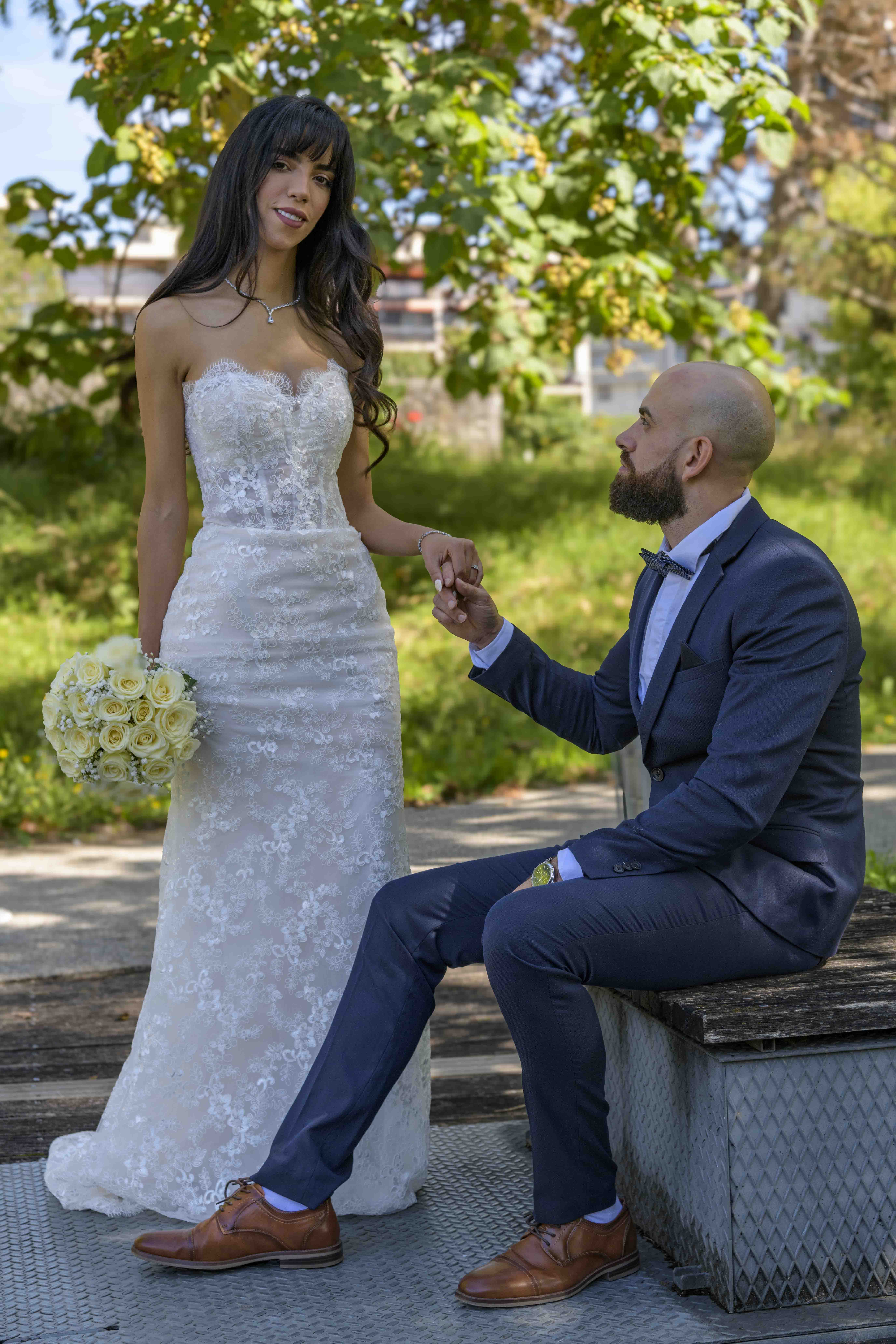 photographe mariage Annemasse cérémonie civile reportage mariage Haute-Savoie couple photo mariés Genève extérieur